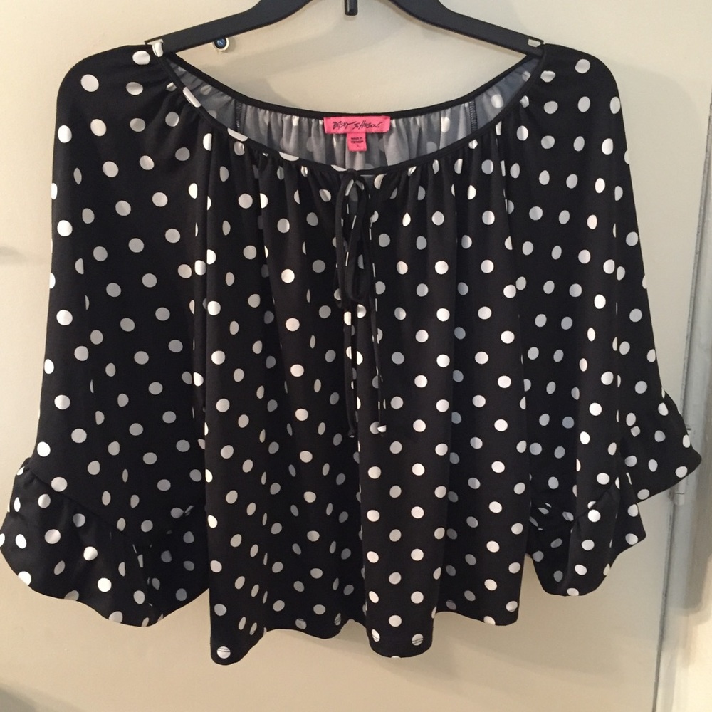 🎊🎊🎊 Betsey Johnson polka dot blouse